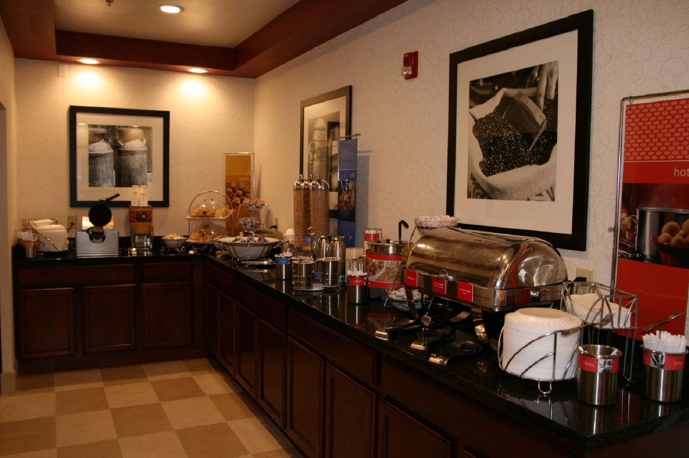 Hampton Inn Kansas City Blue Springs Exteriör bild