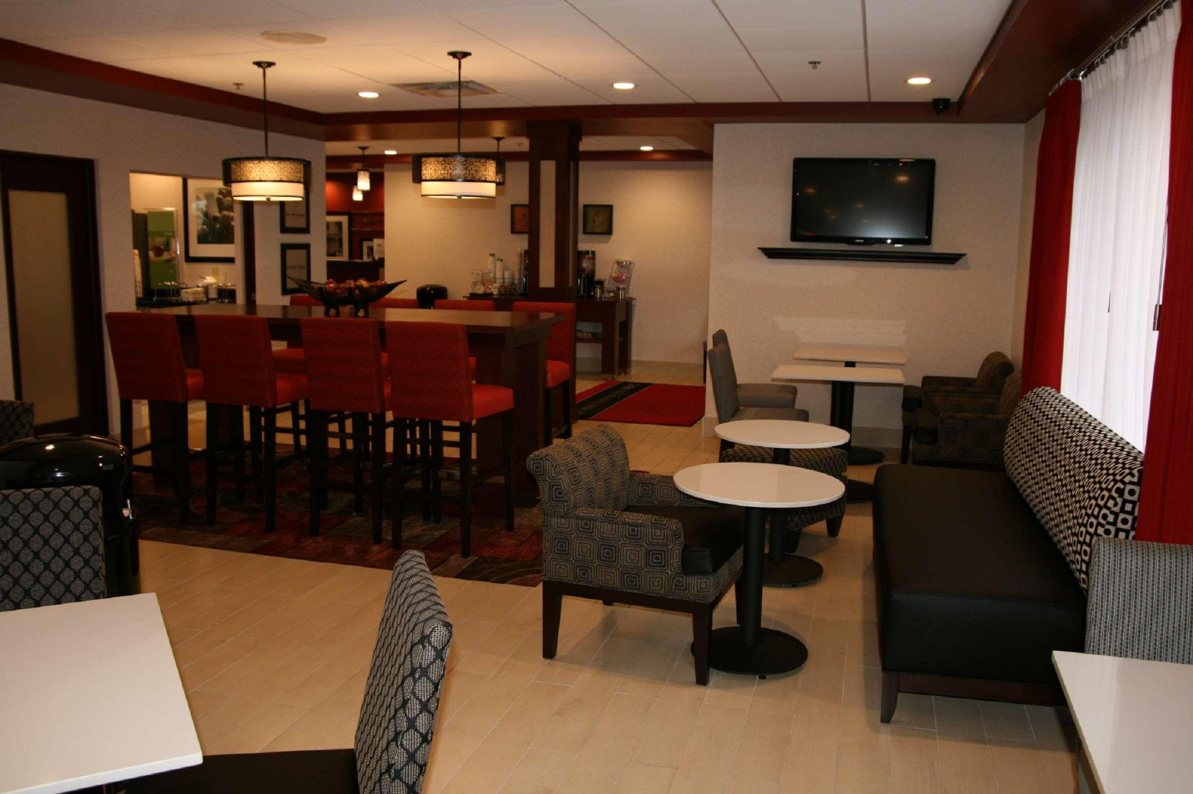 Hampton Inn Kansas City Blue Springs Exteriör bild
