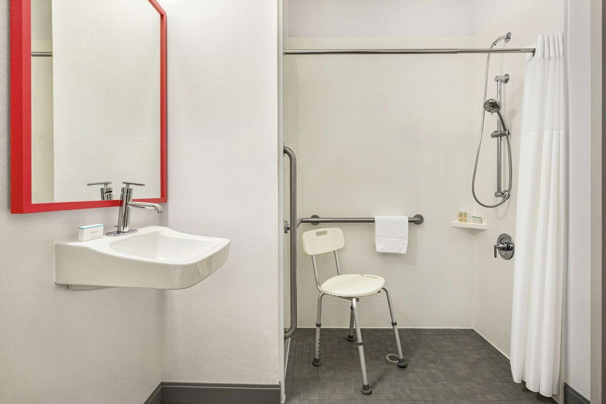 Hampton Inn Kansas City Blue Springs Exteriör bild